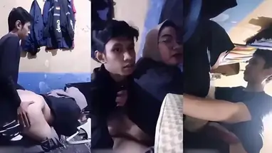 Hijabers Kacamata Montok Ngewe Ganas Becek Lumer WOT