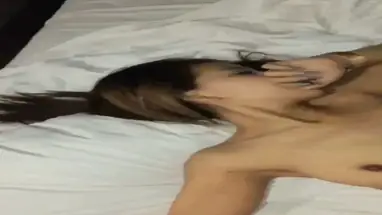 Ngentot Lepas Kondom Kutex Biru Sampe Crot Dalam