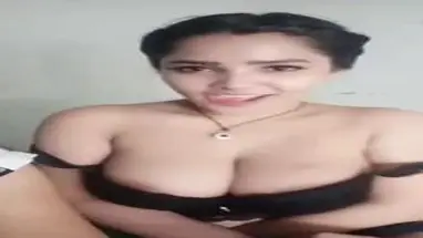 Streamer Berbie Live Streaming Bugil Pamer Dada